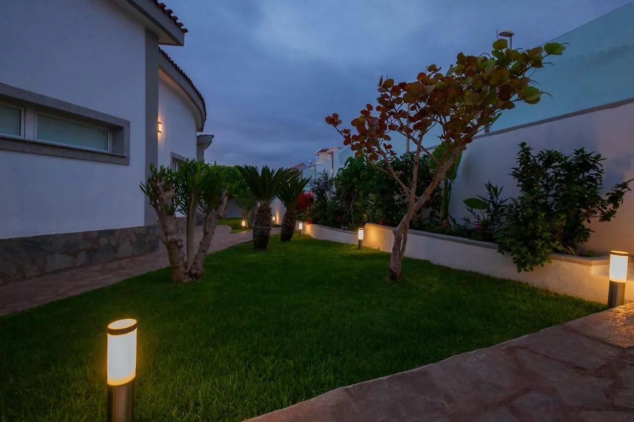 Villa Sara In Costa Adeje - Sara Vacation Spain